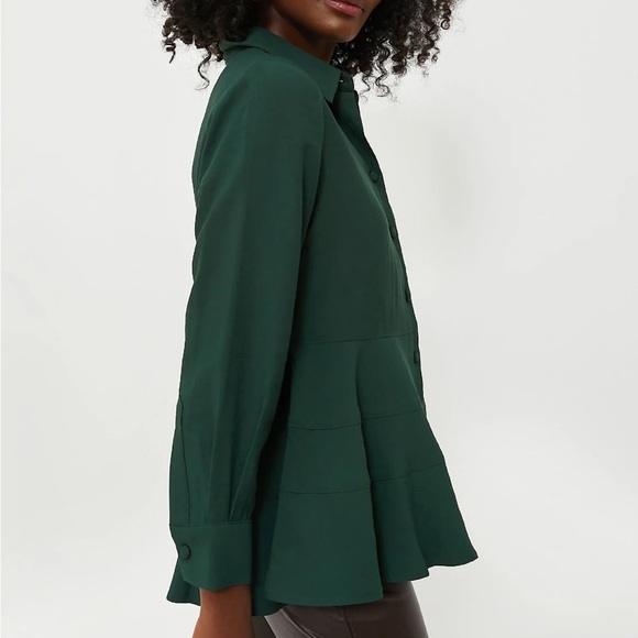 Hunter Green Ashlen Blouse
POMANDER PLACE - Picture 3 of 11